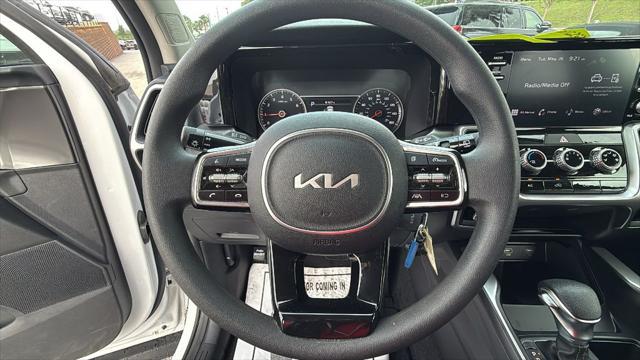 2023 Kia Sorento LX