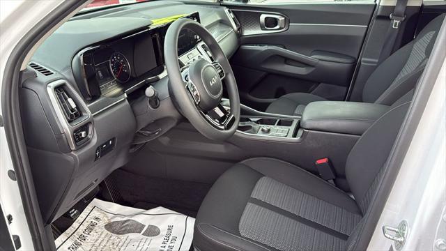2023 Kia Sorento LX