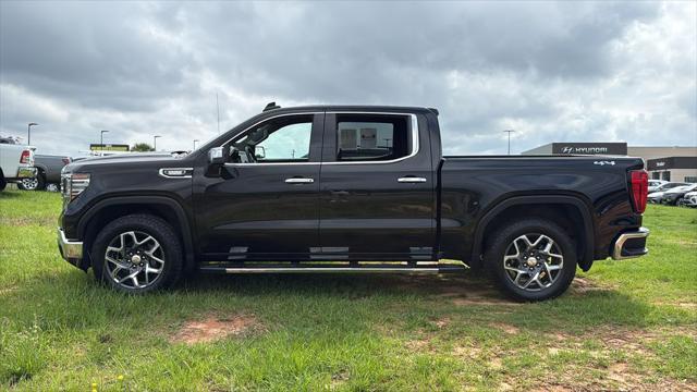 2023 GMC Sierra 1500 4WD Crew Cab Short Box SLT