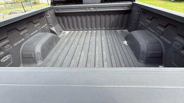 2023 GMC Sierra 1500 4WD Crew Cab Short Box SLT