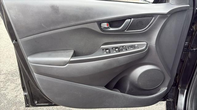 2023 Hyundai Kona SE