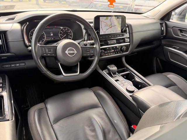 2022 Nissan Pathfinder SL 4WD