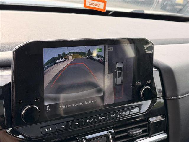 2022 Nissan Pathfinder SL 4WD