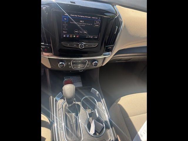 2023 Chevrolet Traverse FWD LS