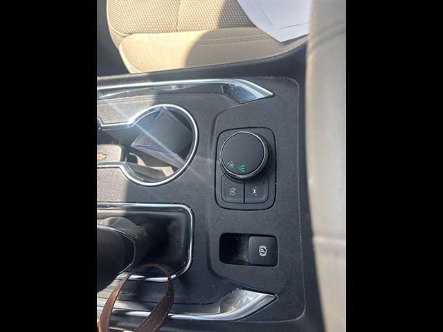 2023 Chevrolet Traverse FWD LS