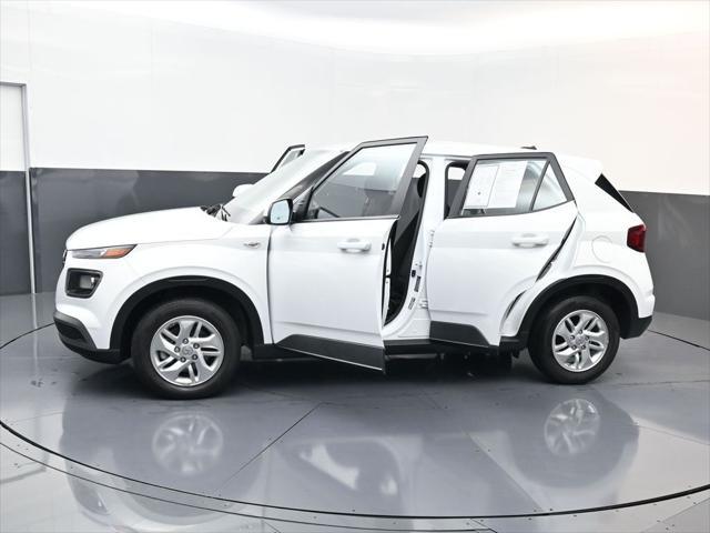 2026 Hyundai Venue SE