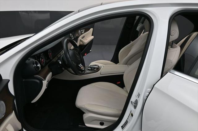 2018 Mercedes-Benz E-CLASS E 300 E 300
