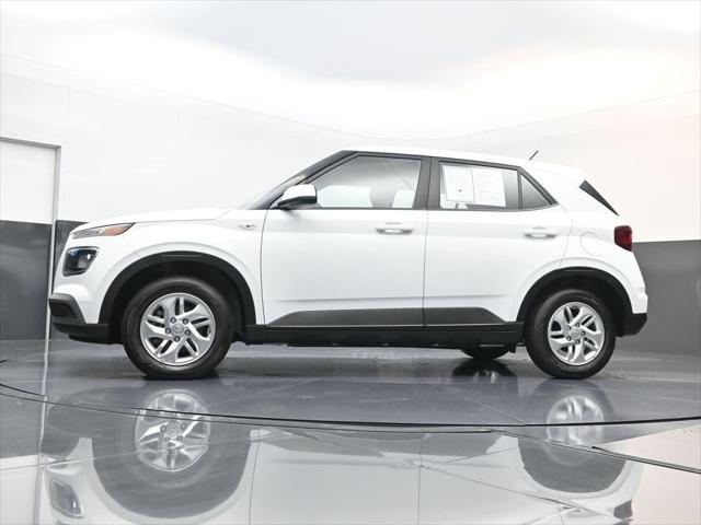 2026 Hyundai Venue SE