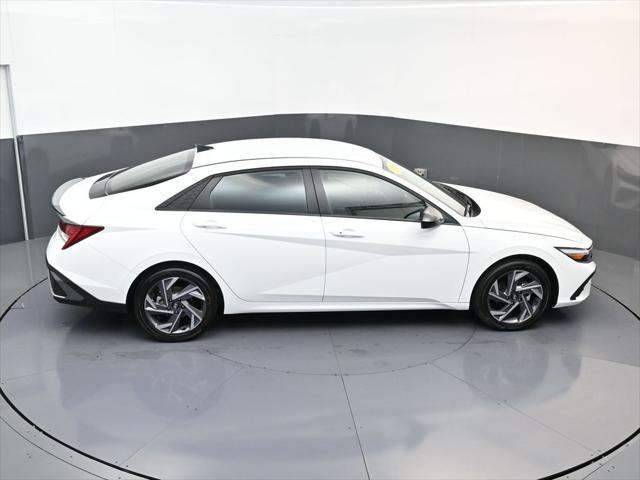 2025 Hyundai Elantra Hybrid SEL Sport