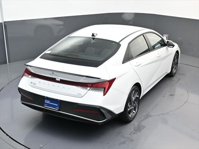 2025 Hyundai Elantra Hybrid SEL Sport