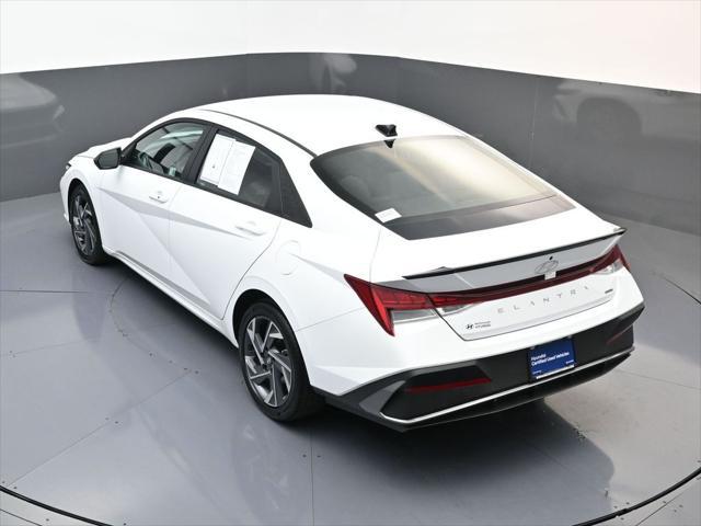 2025 Hyundai Elantra Hybrid SEL Sport
