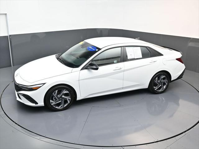 2025 Hyundai Elantra Hybrid SEL Sport