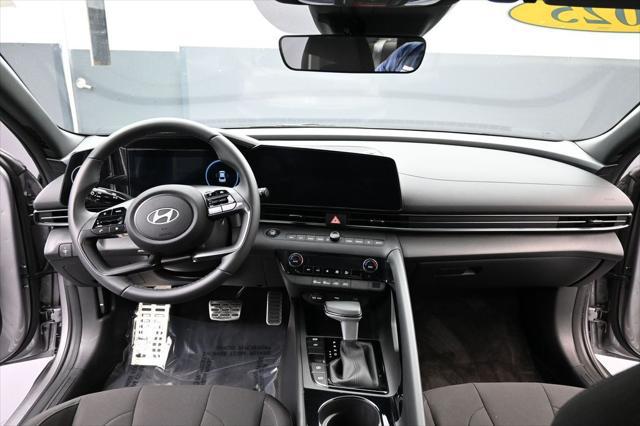 2025 Hyundai Elantra Hybrid SEL Sport