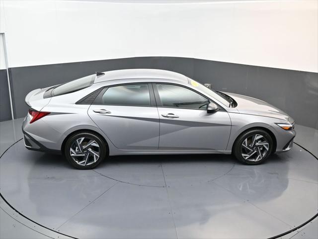 2025 Hyundai Elantra Hybrid SEL Sport