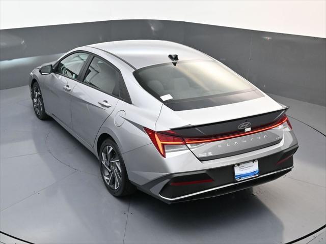 2025 Hyundai Elantra Hybrid SEL Sport