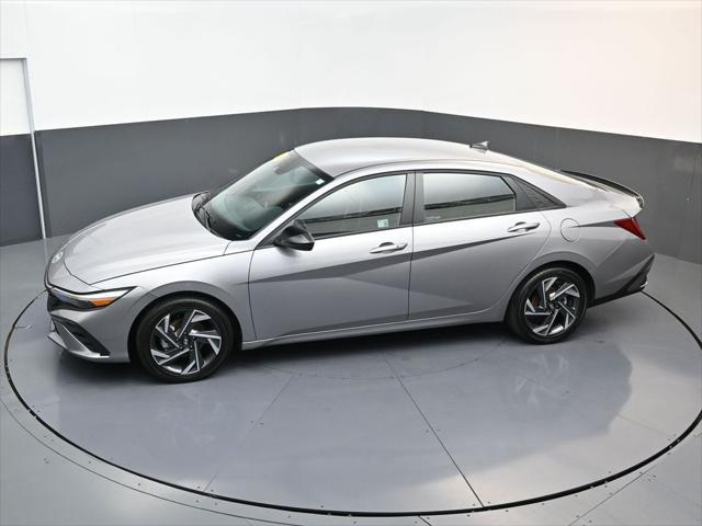 2025 Hyundai Elantra Hybrid SEL Sport