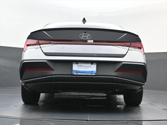 2025 Hyundai Elantra Hybrid SEL Sport