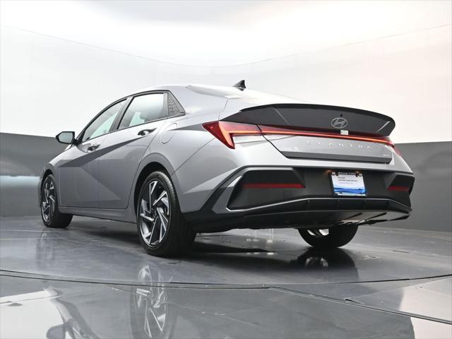 2025 Hyundai Elantra Hybrid SEL Sport