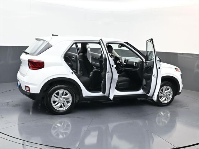 2026 Hyundai Venue SE