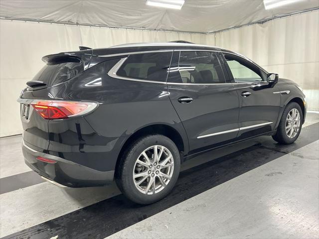 2023 Buick Enclave Essence AWD