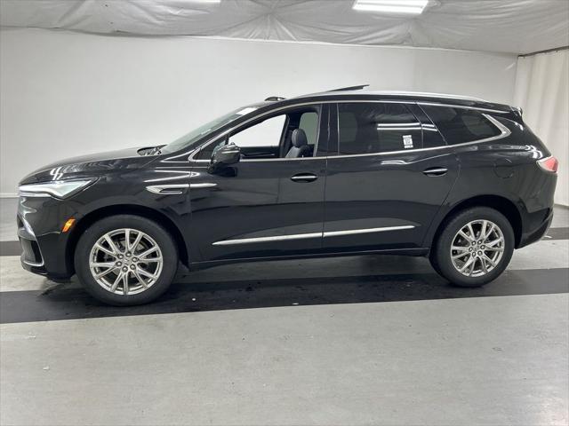 2023 Buick Enclave Essence AWD