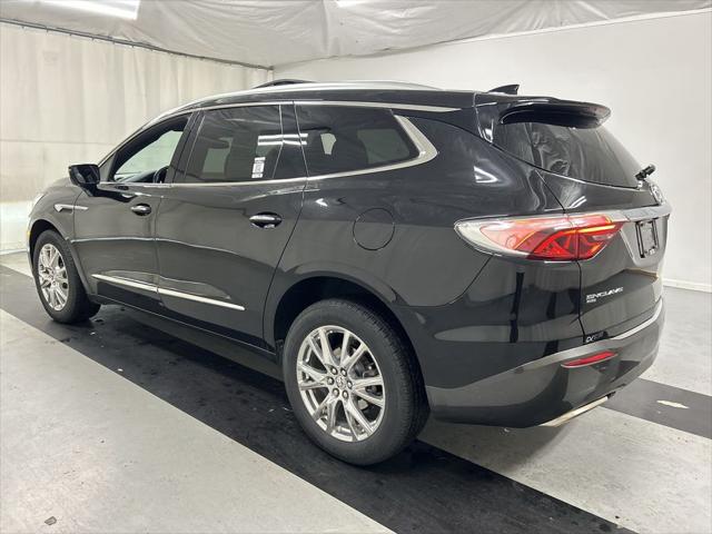 2023 Buick Enclave Essence AWD