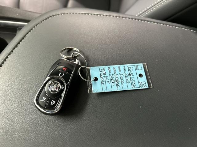 2023 Buick Enclave Essence AWD