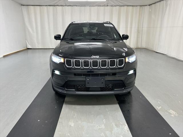 2023 Jeep Compass Latitude Lux FWD