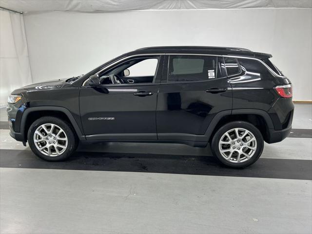 2023 Jeep Compass Latitude Lux FWD