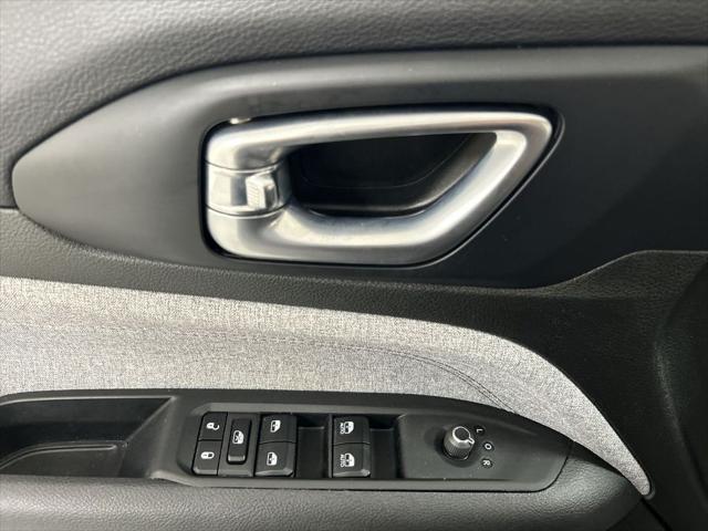 2023 Jeep Compass Latitude Lux FWD