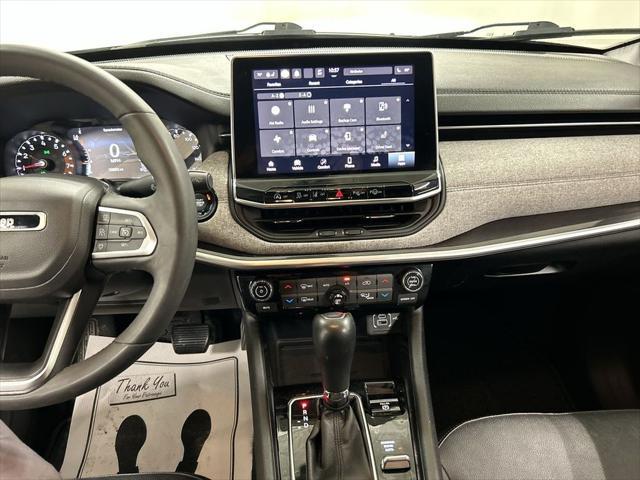 2023 Jeep Compass Latitude Lux FWD