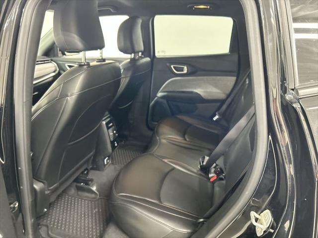 2023 Jeep Compass Latitude Lux FWD