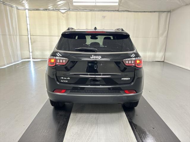 2023 Jeep Compass Latitude Lux FWD