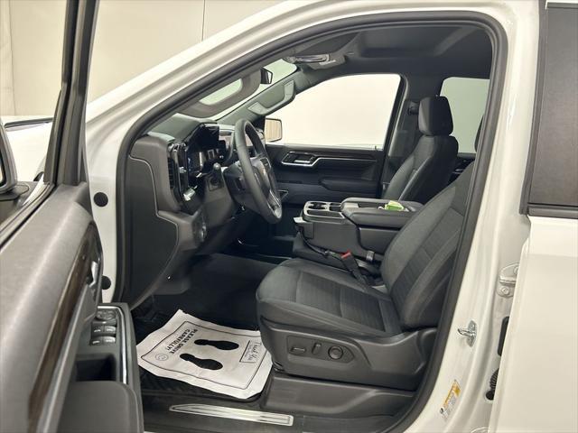 2023 Chevrolet Silverado 1500 4WD Crew Cab Short Bed LT with 2FL