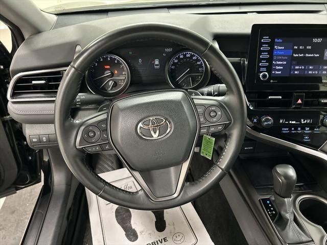 2022 Toyota Camry SE AWD