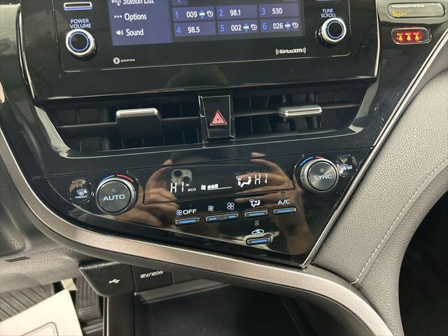 2022 Toyota Camry SE AWD