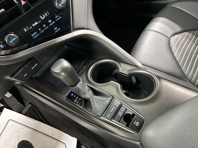 2022 Toyota Camry SE AWD