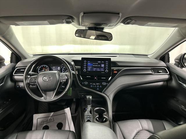 2022 Toyota Camry SE AWD