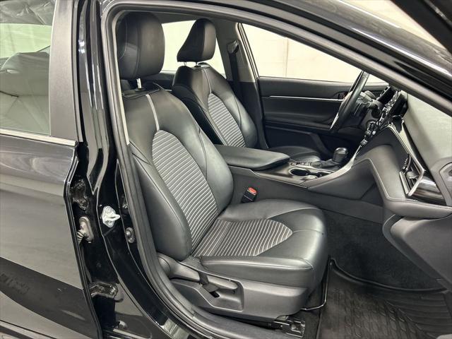 2022 Toyota Camry SE AWD