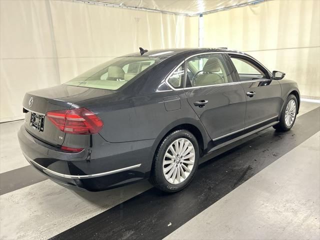 2017 Volkswagen Passat 1.8T SE