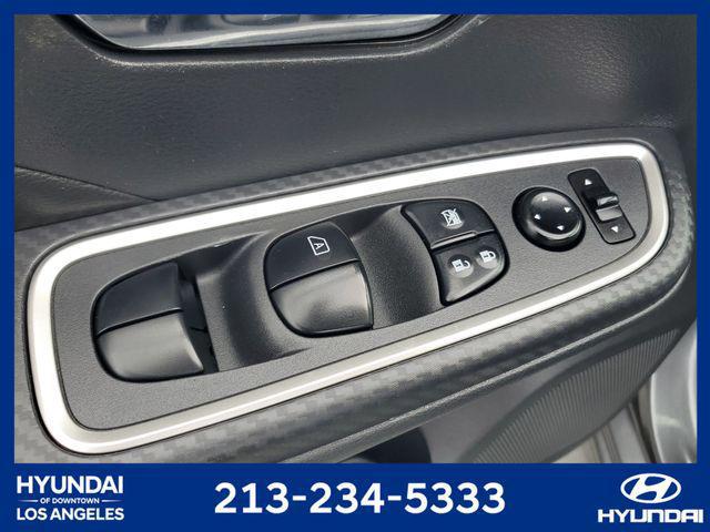 2020 Nissan Versa SR Xtronic CVT