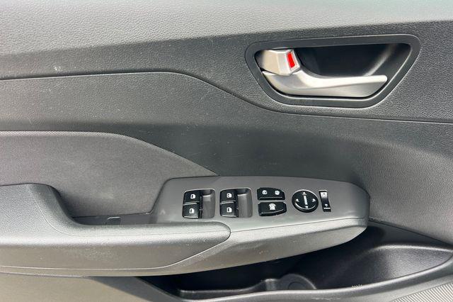 2021 Hyundai Accent SE