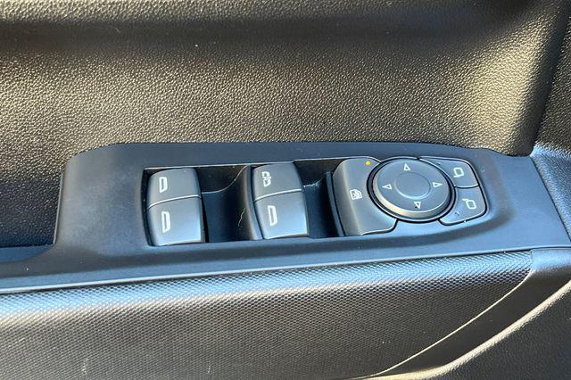 2022 Chevrolet Silverado 1500 2WD Crew Cab Short Bed Custom