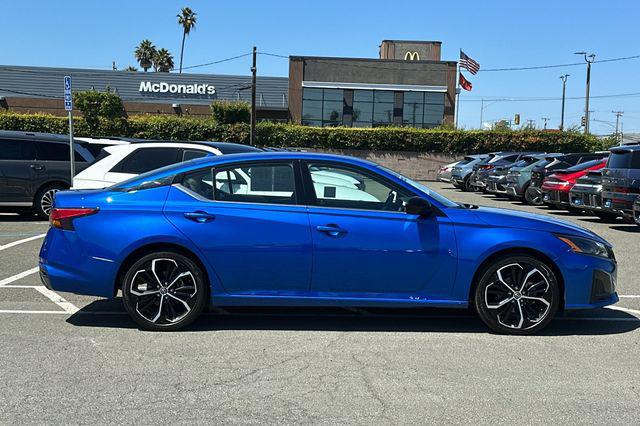 2025 Nissan Altima SR FWD