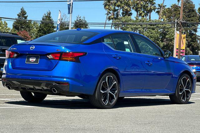 2025 Nissan Altima SR FWD