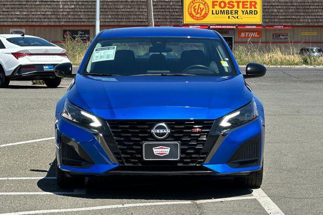 2025 Nissan Altima SR FWD