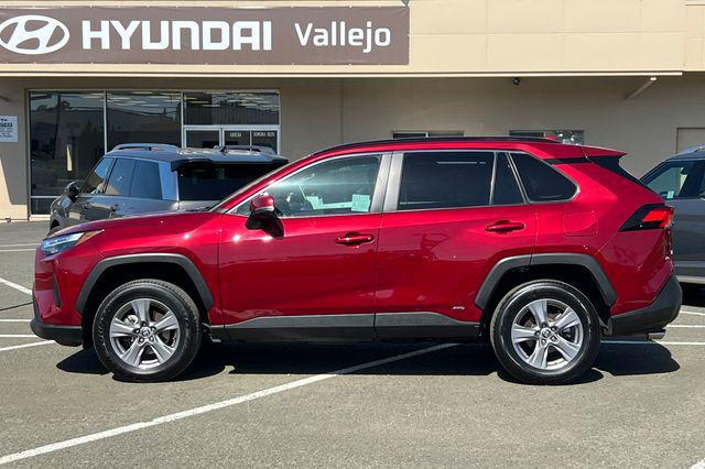 2025 Toyota RAV4 Hybrid XLE