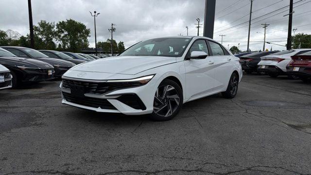 2025 Hyundai Elantra Limited