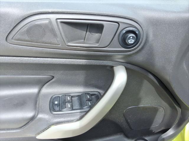 2011 Ford Fiesta SES