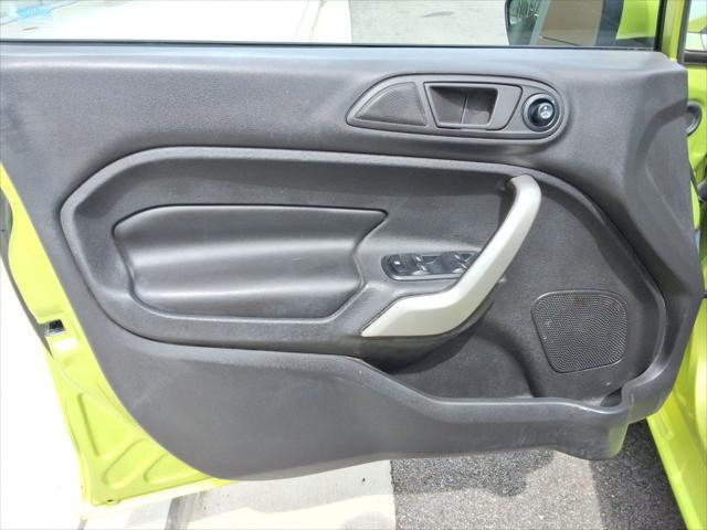 2011 Ford Fiesta SES